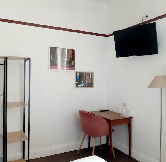 Номер Стандарт Вид на Сад, Saint Charles Hôtel & Coliving Biarritz