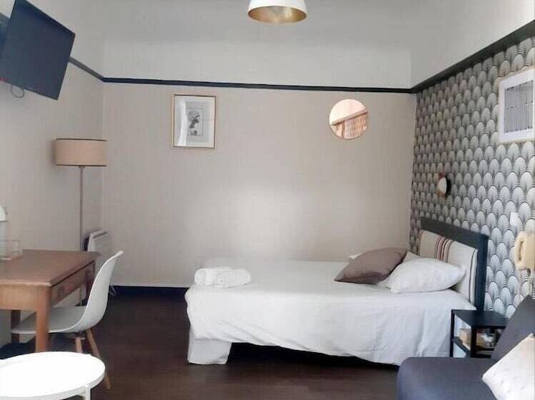 חדר דלוקס, Saint Charles Hôtel & Coliving Biarritz