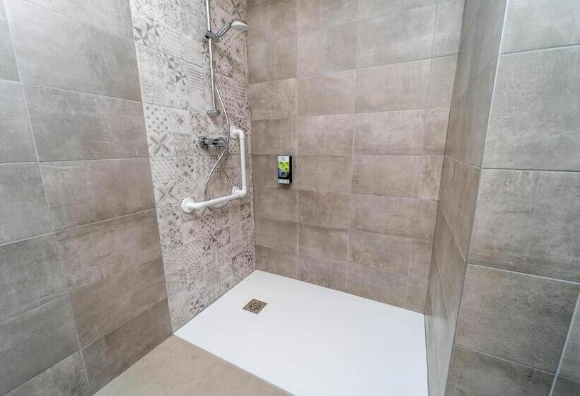 Одноместный Номер Стандарт Двуспальная Кровать, Sure Hotel By Best Western Sarlat La Canéda   Ex Hôtel Altica