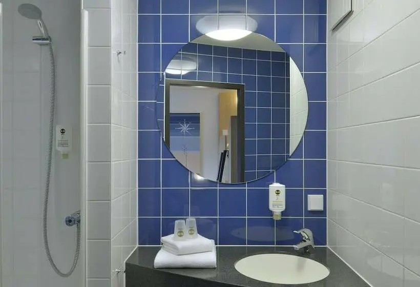 Standard-huone, B&b Hotel Hamburg Altona