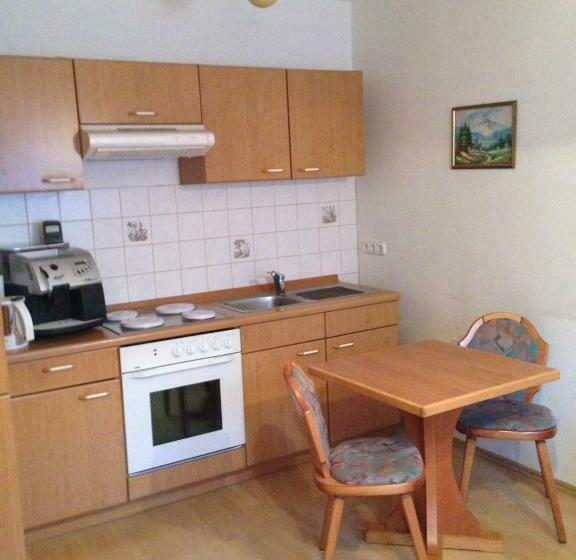Apartament 1 Dormitori, Pension Freund