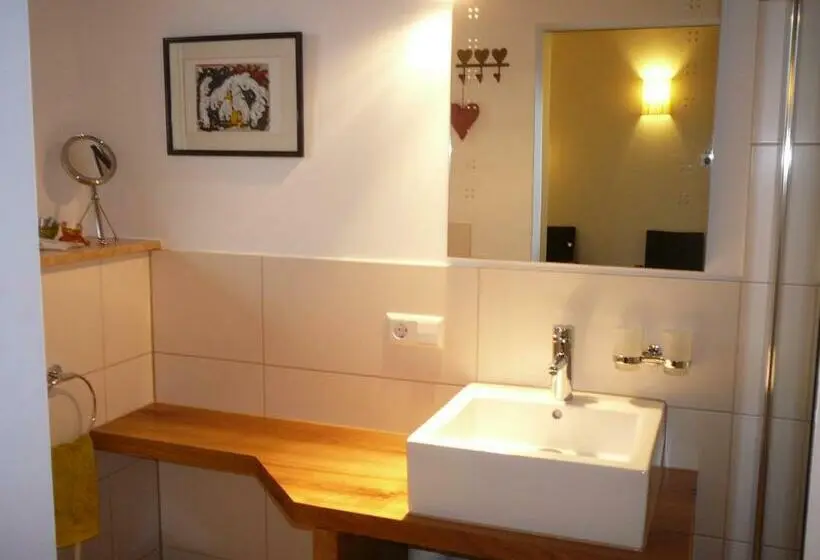 バルコニー付きスタンダードトリプルルーム, Rooster Bnb American Style Boutique Haus   Made With Love!