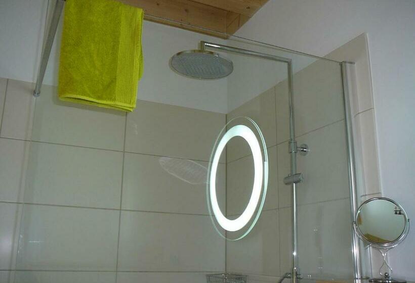 Quarto Quadruple Standart com Varanda, Rooster Bnb American Style Boutique Haus   Made With Love!