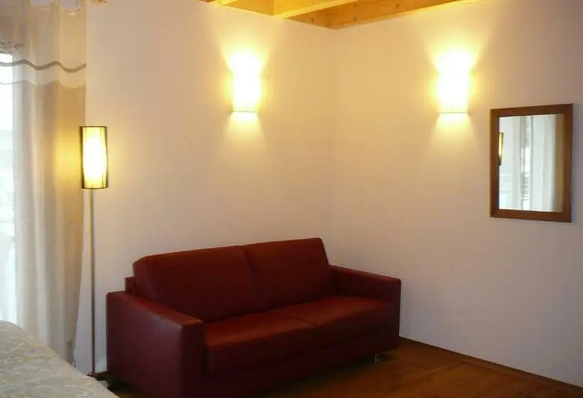 スタンダード４人部屋, Rooster Bnb American Style Boutique Haus   Made With Love!