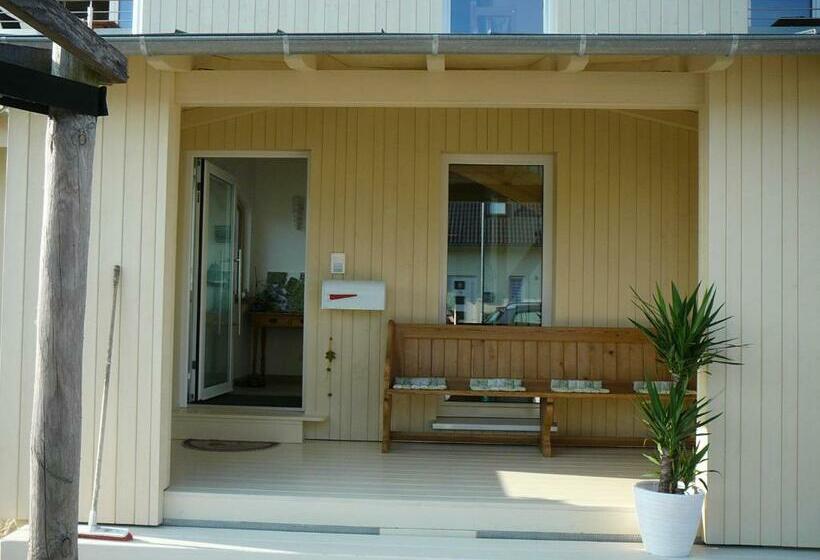 Quarto Quádruplo Standard, Rooster Bnb American Style Boutique Haus   Made With Love!