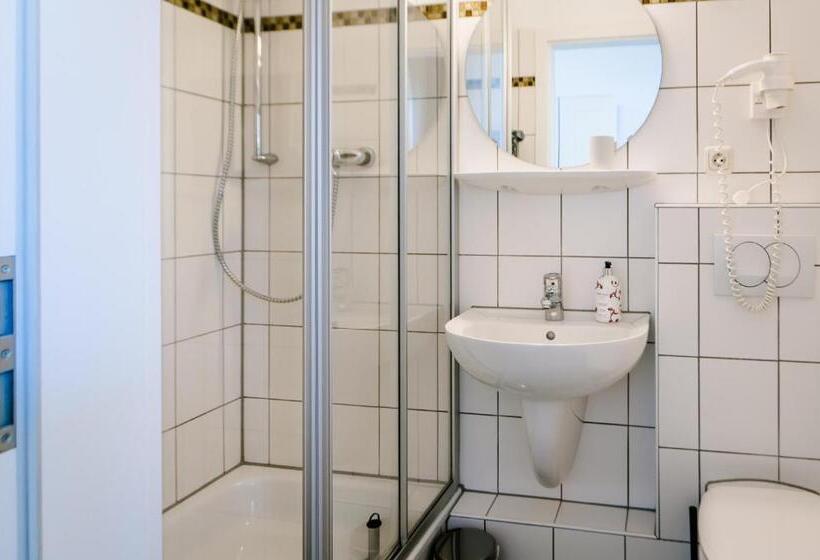 스탠다드 싱글 룸, Am See