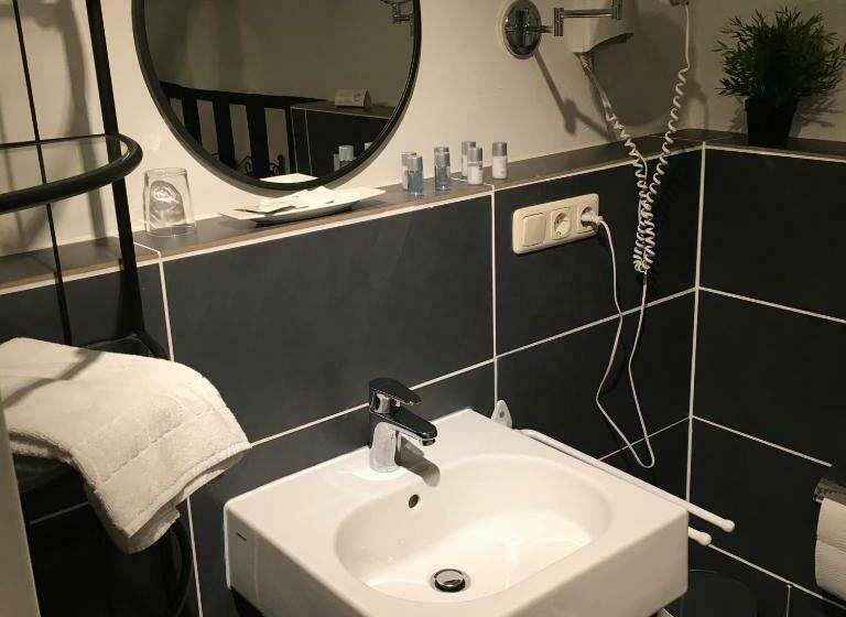 غرفة قياسية فردية, B&b Bredl In Der Villa Ballestrem