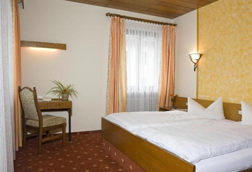 Семейный Номер, Bräukeller