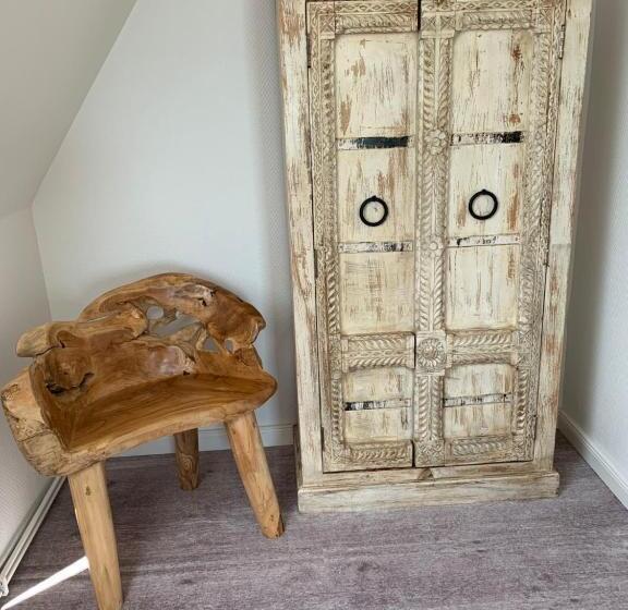 スタンダードスタジオ, Fresena