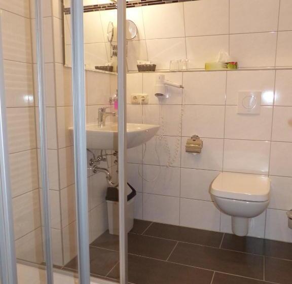 غرفة كومفورت, Friedchen Mit Eigener Fleischerei