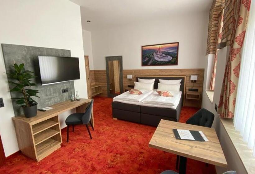 غرفة سوبيريور, Friedchen Mit Eigener Fleischerei