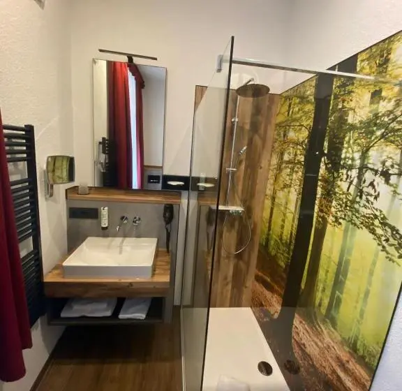 Camera Superiore Singola, Friedchen Mit Eigener Fleischerei