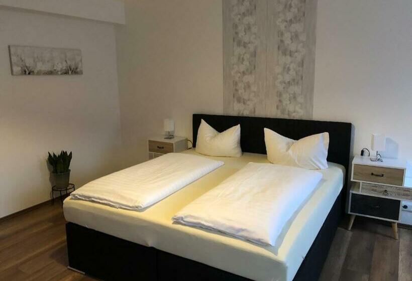 标准间, Garni Zum Rebstock