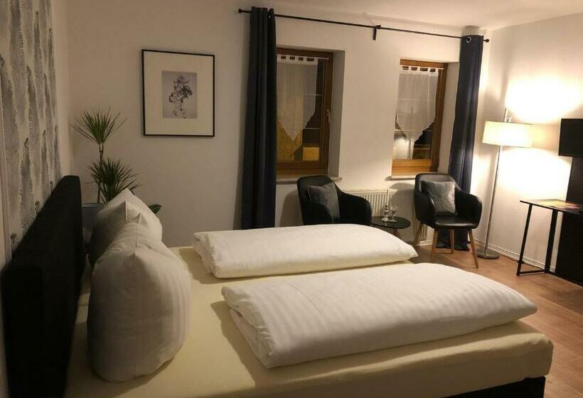 标准间, Garni Zum Rebstock