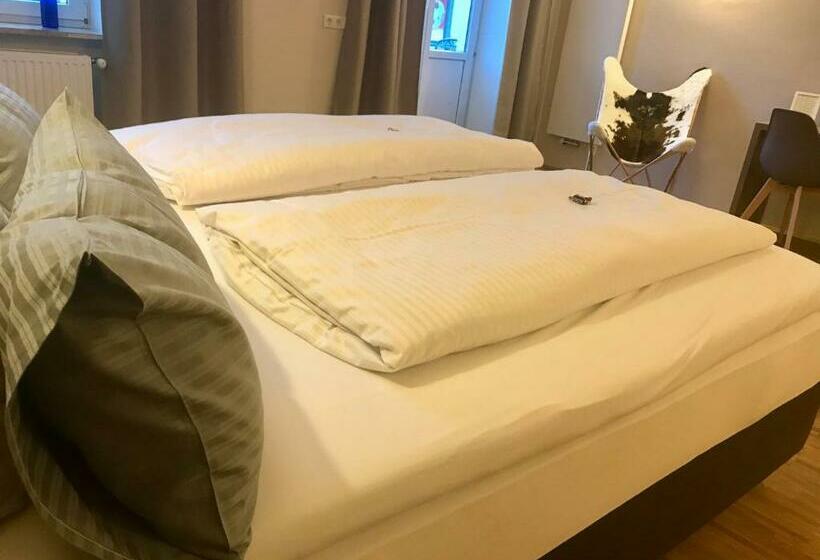 Апартаменты 1 Спальня с Балконом, Gasthaus Schwan