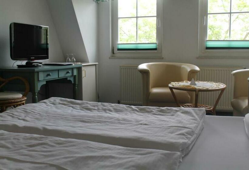 Номер Стандарт Вид на Море, Gastmahl Des Meeres