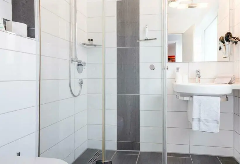 اتاق استاندارد اینتریور, Hochseeinsel