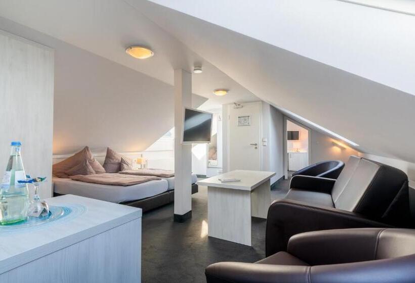 חדר פנטהאוז, Hochseeinsel