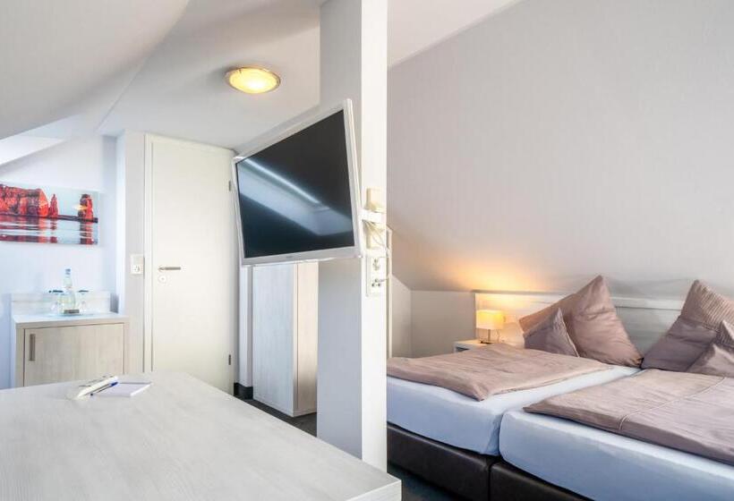 חדר פנטהאוז, Hochseeinsel