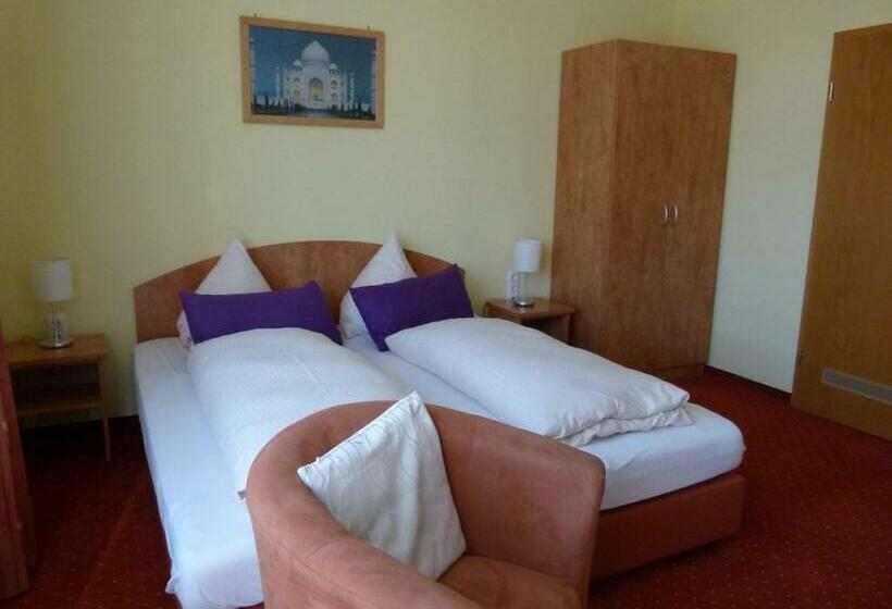 اتاق استاندارد, Holzhauer