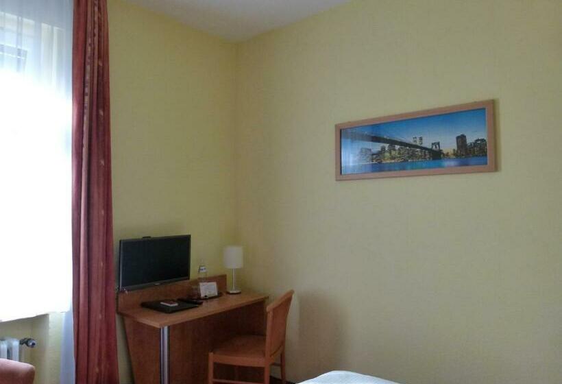 اتاق استاندارد, Holzhauer