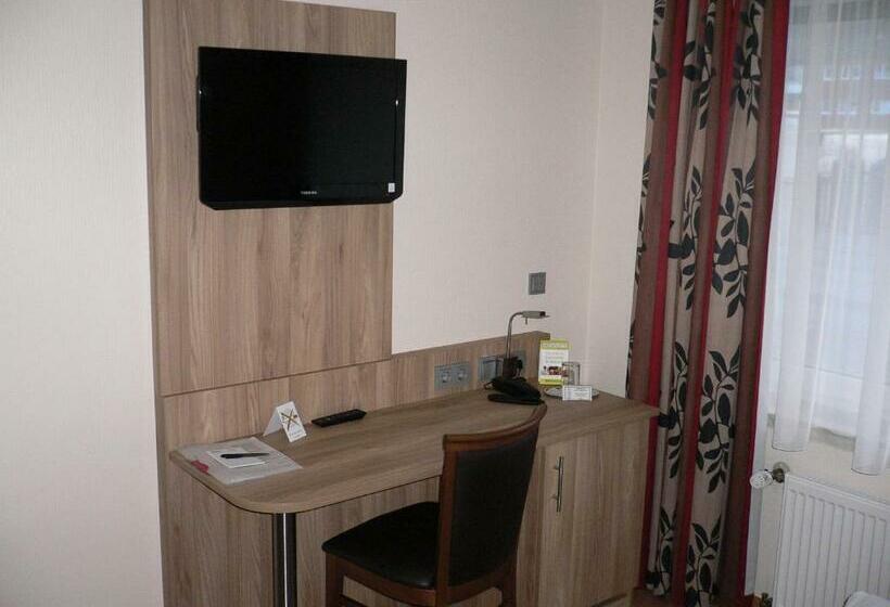 스탠다드 싱글 룸, Hubertus Hamacher