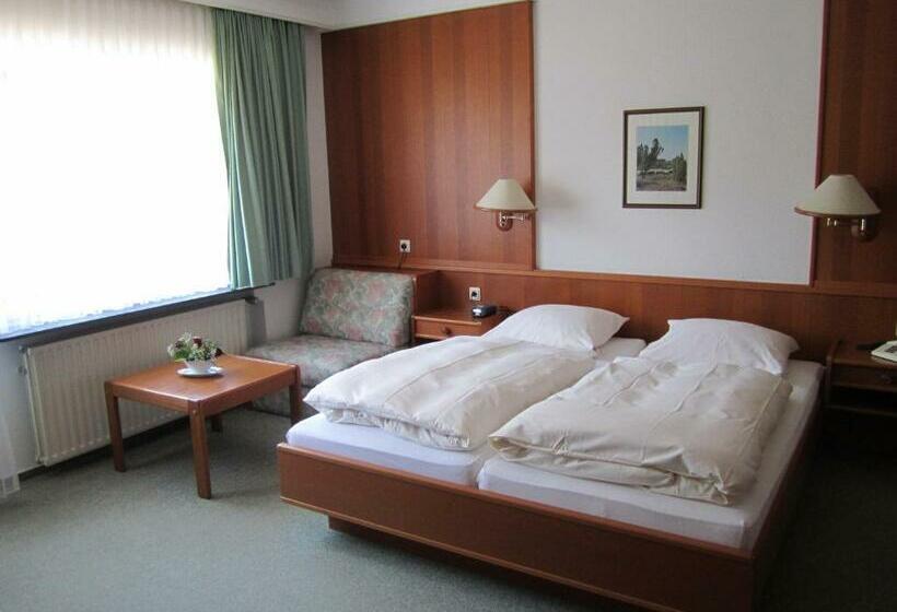 标准单人间, Jesteburger Hof