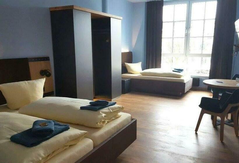 标准三人间, Kühlungsborner Brauhaus