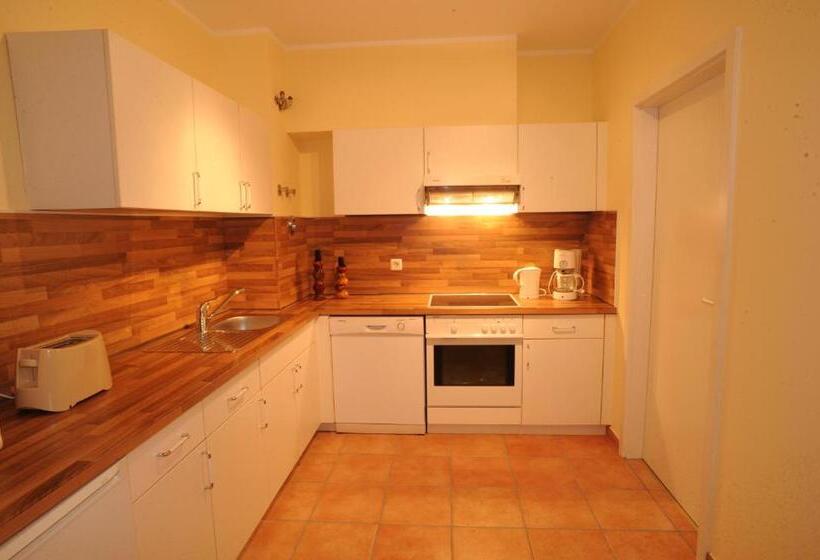 带阳台两卧公寓, Kühlungsborner Brauhaus