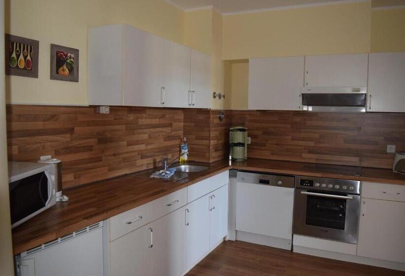 带阳台两卧公寓, Kühlungsborner Brauhaus