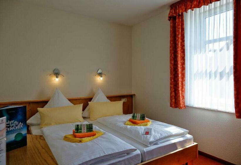 Апартаменты 1 Спальня, Konsum Gästehaus Quisisana Nebenhaus Des Konsum Berghotel Oberhof