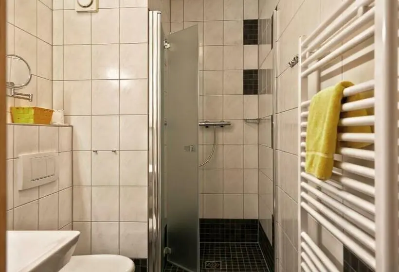 Huoneisto 1 Makuuhuone, Konsum Gästehaus Quisisana Oberhof