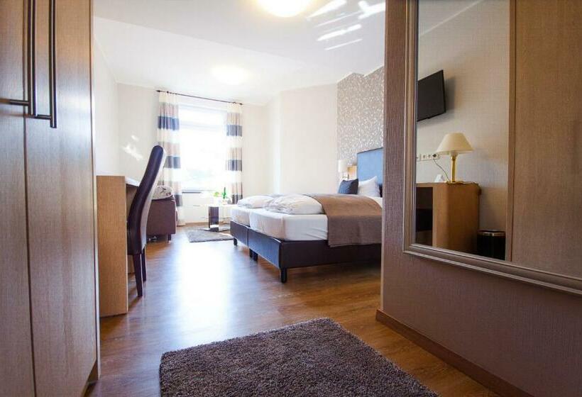 Номер Стандарт, Mayer S Wein