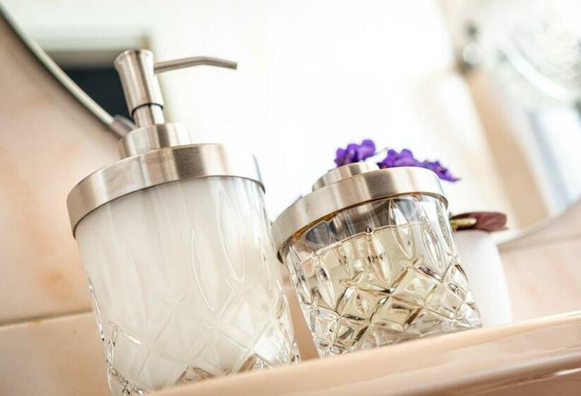 Standart Tek Kişilik Oda, Ratskeller Lauda