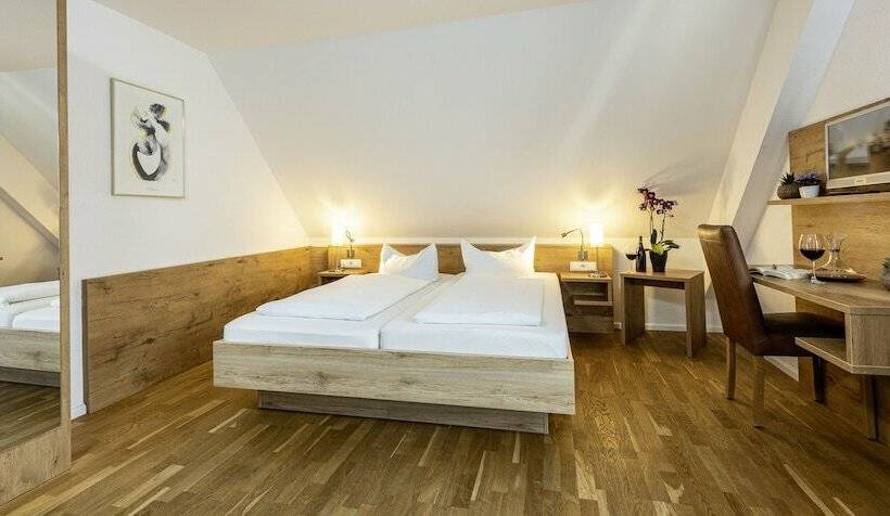 Standart Oda, Ratskeller Lauda