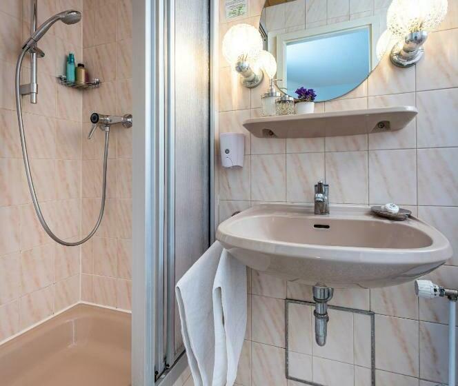 Ekonomik Oda, Ratskeller Lauda