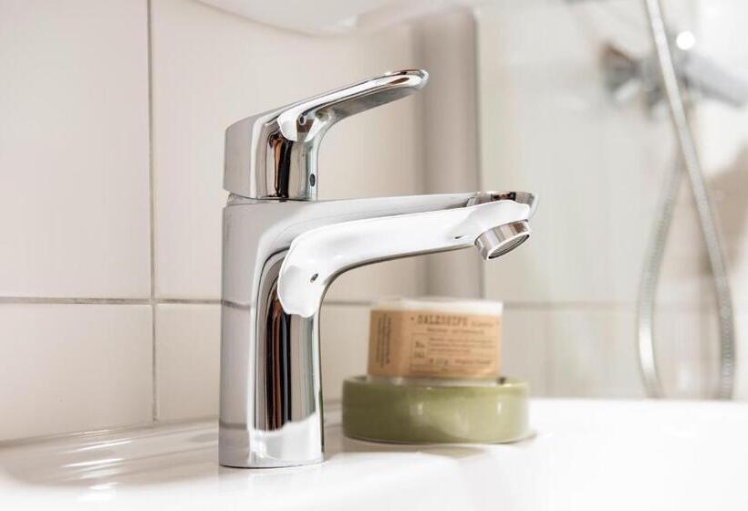 Standart Oda, Ratskeller Lauda