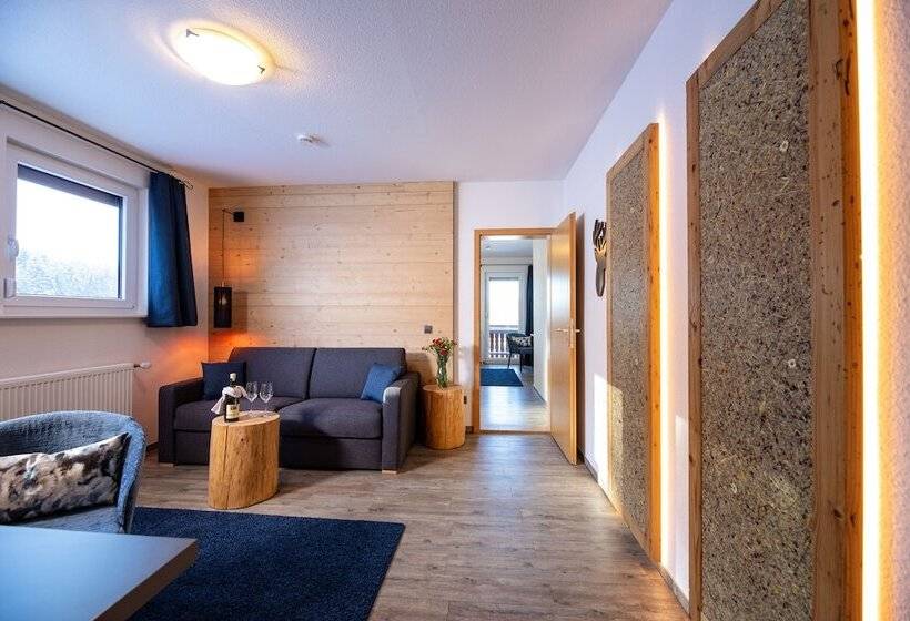 Люкс с Балконом, Thalerhausle