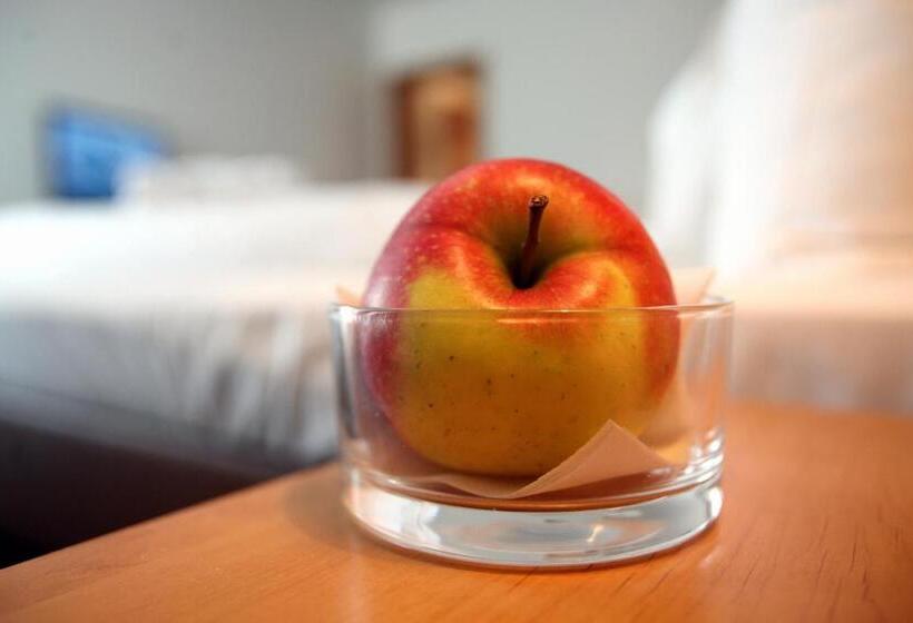 スーペリアールーム, Wiedemann S Wein