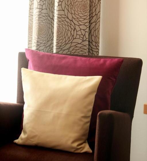 スーペリアールーム, Wiedemann S Wein