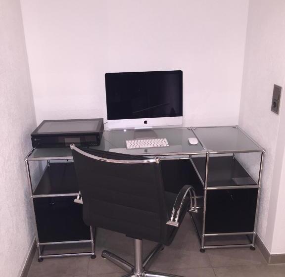 테라스 스위트, Zeitzeichen