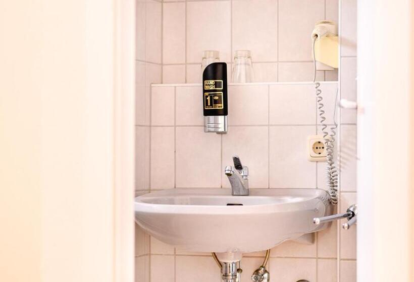 シングルベーシックルーム, Zur Seemöwe