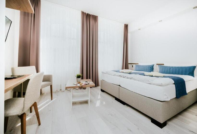 デラックスルーム, Zur Seemöwe