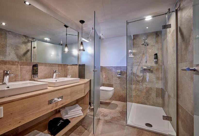 Номер Стандарт Вид на Бассейн, Landhotel Moorhof