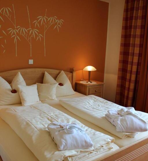 Номер Стандарт Вид на Сад, Naturpurhotel Maarblick