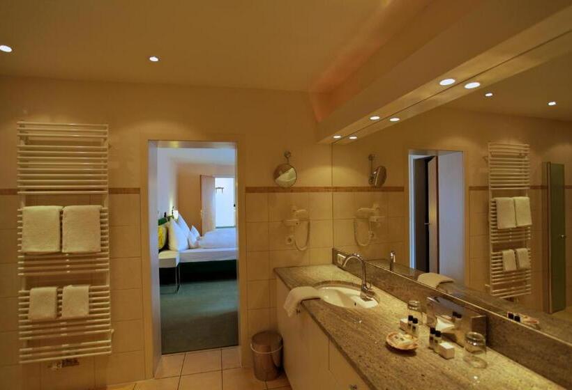 Люкс с Террасой, Parkhotel Flora Am Schluchsee