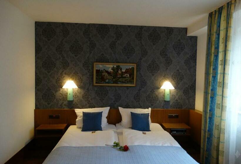 Номер Стандарт, S&l Hotel Neuss
