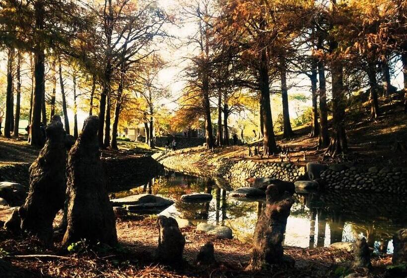 اتاق خانوادگی, Park 61