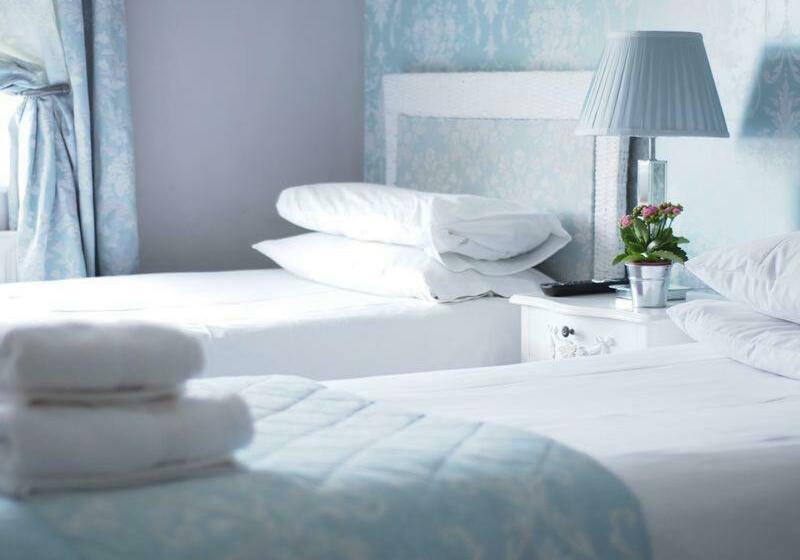 Quarto Triplo Estandar, The Cambridge Guest House By Tas