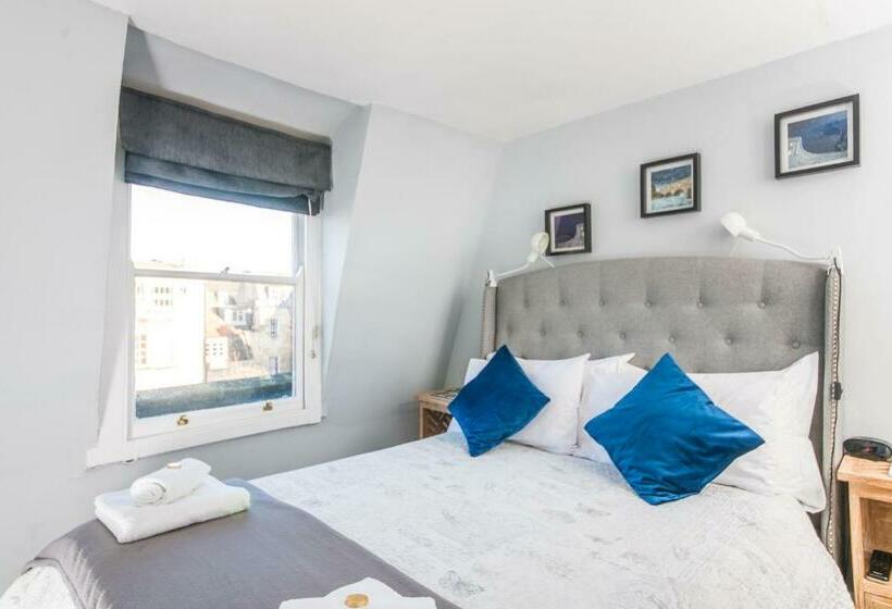 Номер Basic, The Henry Guest House